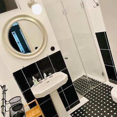 King Apartment